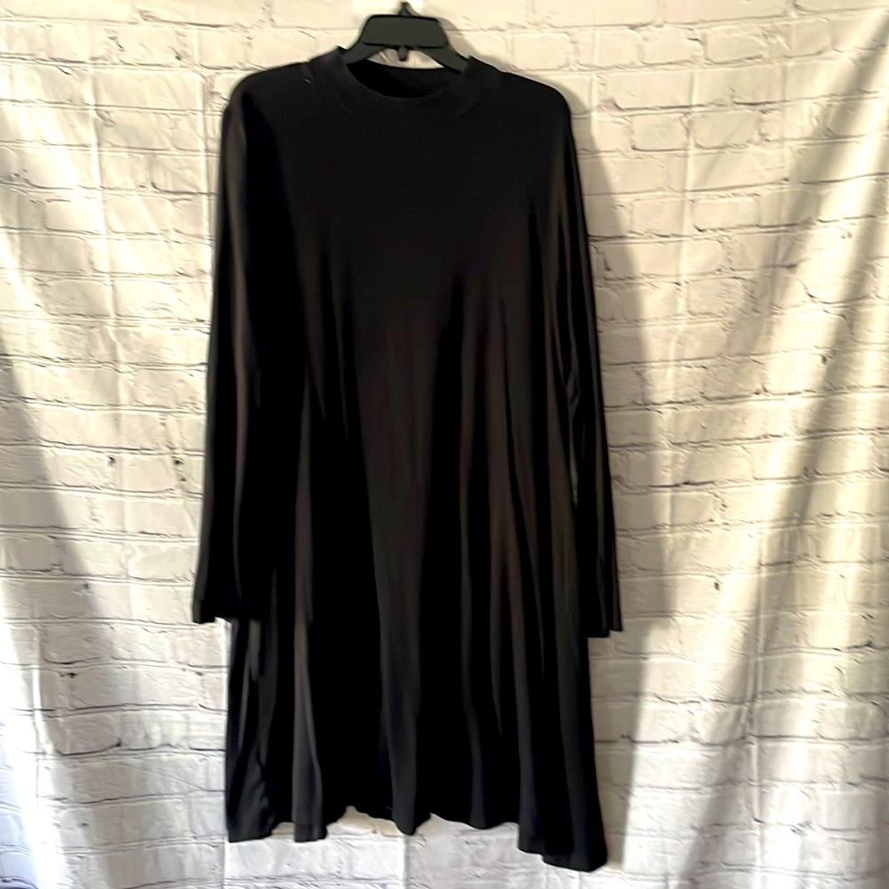 Lou & Grey mock neck black dress